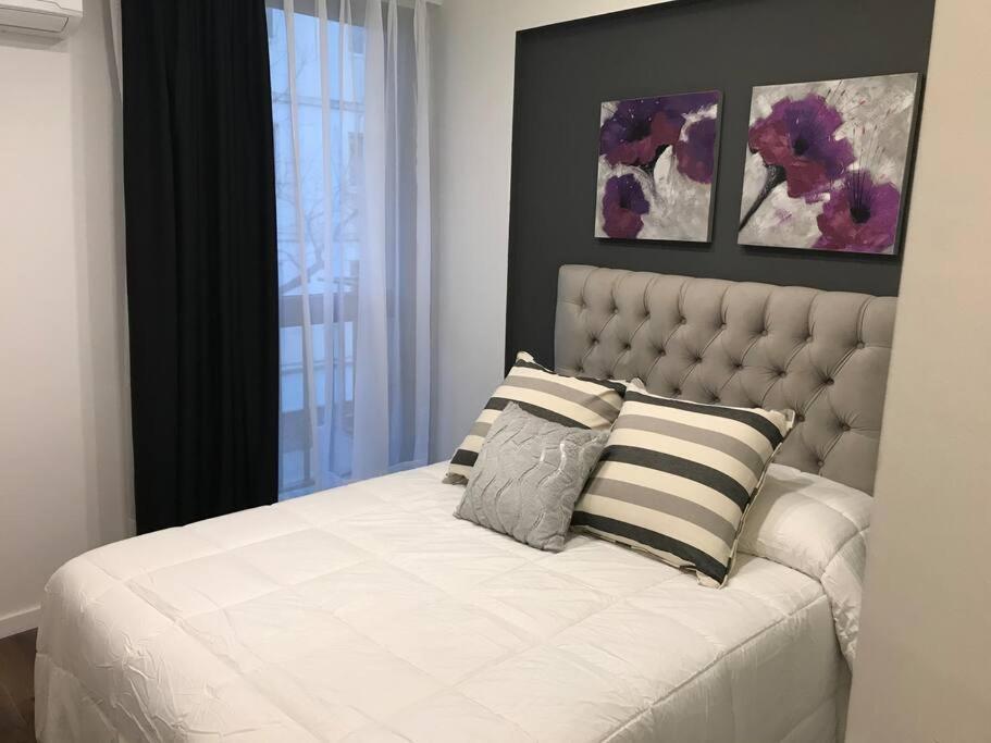 Suite In San Telmo Dormitorio En Suite Con Dos Banos Y Balcon A La Calle บัวโนสไอเรส ภายนอก รูปภาพ