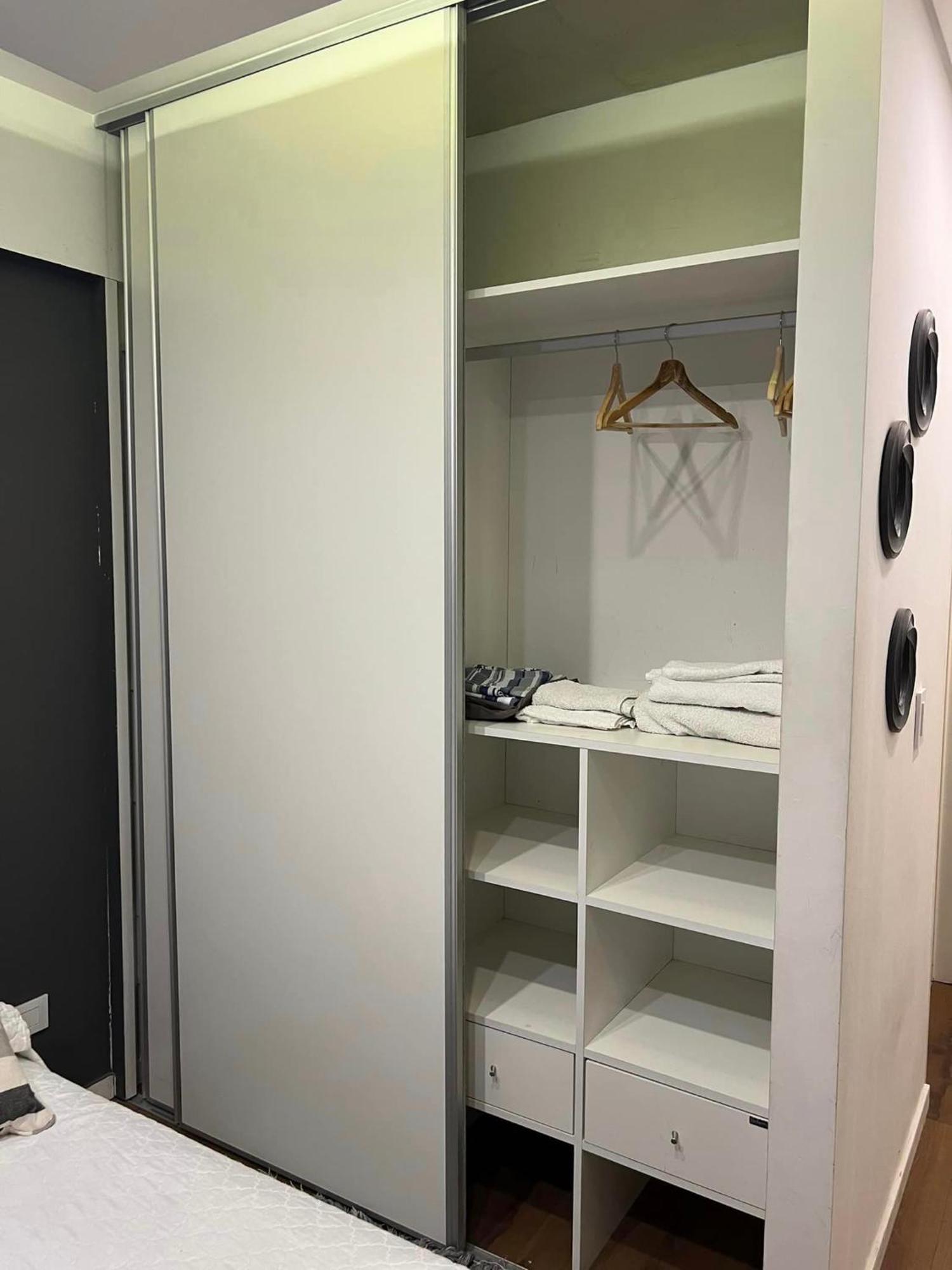 Suite In San Telmo Dormitorio En Suite Con Dos Banos Y Balcon A La Calle บัวโนสไอเรส ภายนอก รูปภาพ